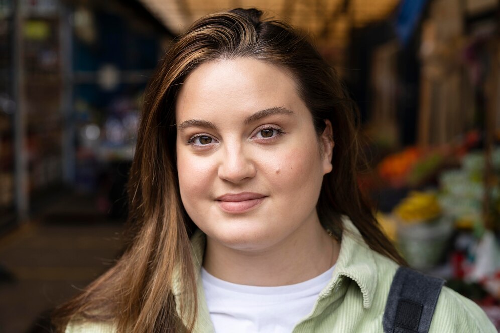 close-up-smiley-woman-outdoors-23-2149002410_1716274908.jpg